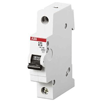 Schutz­ein­rich­tungen und Zubehör