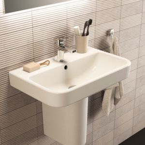 Ideal Standard i.life S compact washbasin T4583MA with tap hole and overflow, 60 x 38 x 18 cm, white Ideal Plus