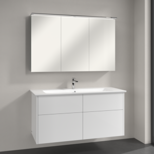 Villeroy & Boch Finero Badmöbel Set 120 cm, Glossy White Waschtisch mit Waschtischunterschrank und Spiegelschrank